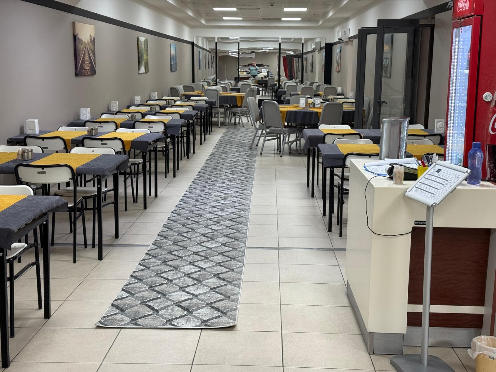 HTC Restoran salonu